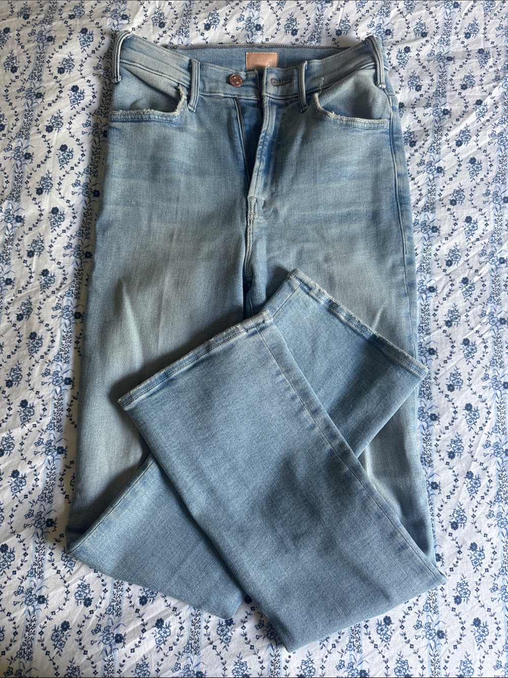 Light Wash The Hustler Ankle Jeans - Casual Everyday Denim 24